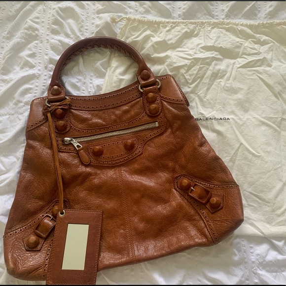 Balenciaga Brown Leather Brief. Size: 16.5”Wx14”Hx3”D. Handle drop: 5.5” - Picture 2 of 16